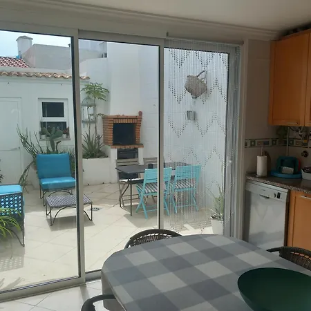 La Casa Del Mar Holiday home *
